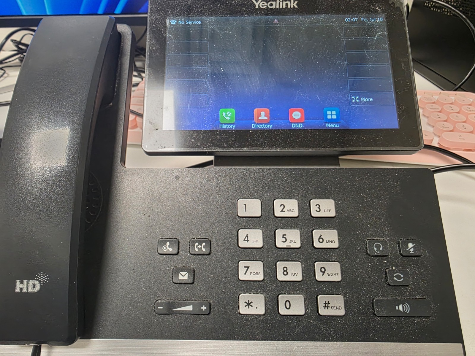 YeaLink SIP-T57W IP PoE Phone, Touch Screen, Tested w/ Stand, Verizon Specific