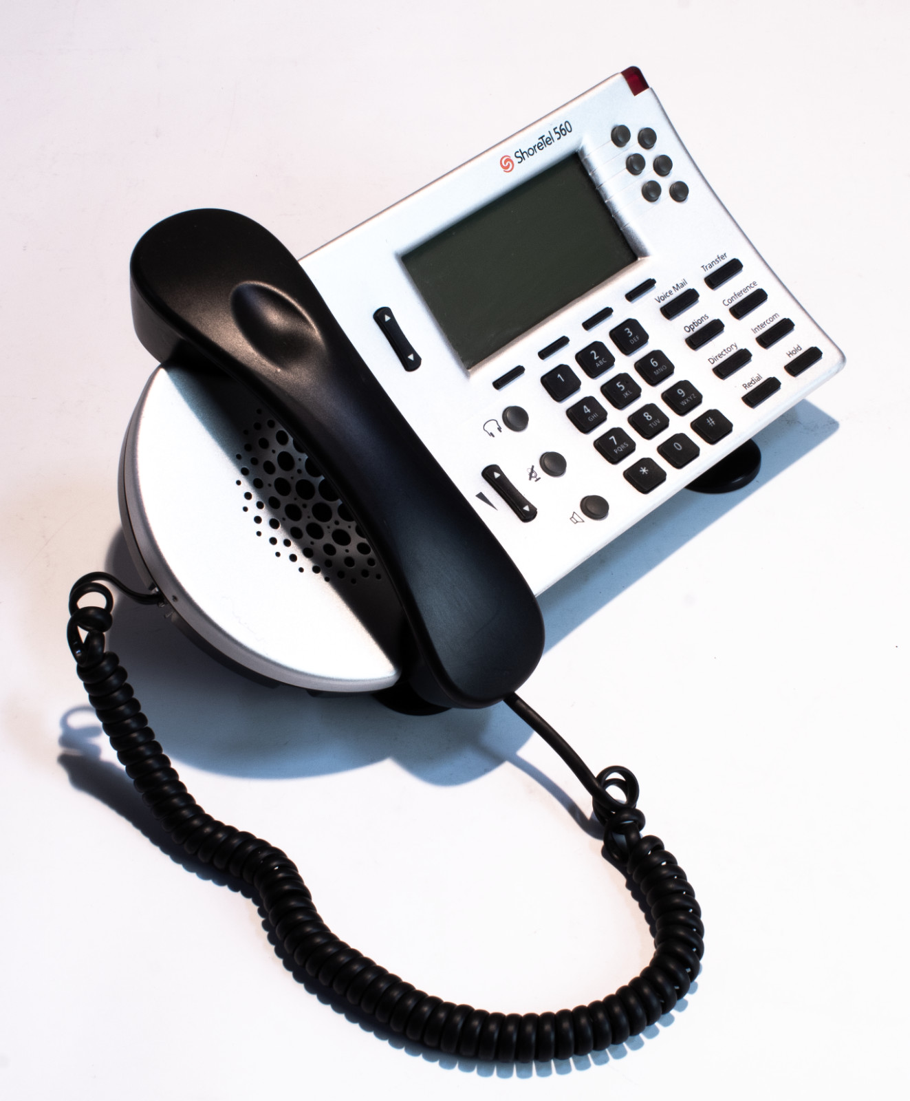 Shoretel 560 IP PoE Black Desk Phone 6 Line