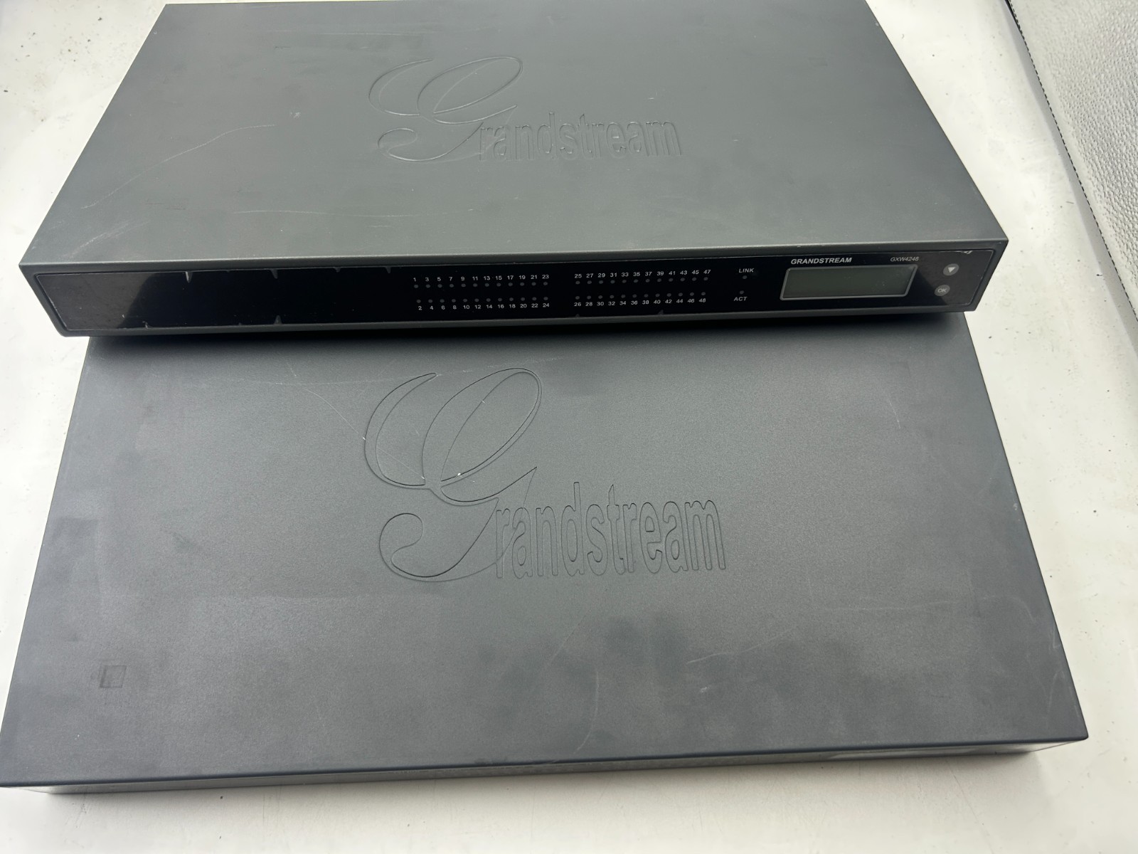 Grandstream GXW4248 48-Port FXS RJ21 High-Density VoIP Gateway – Tested & Works