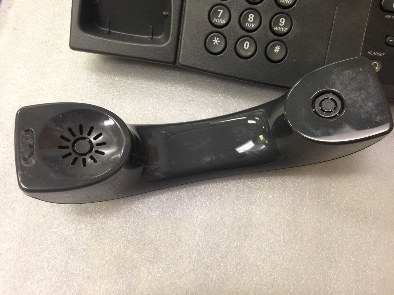Cisco CP-7975G VOIP Office UC Phone W/ Adjustable Stand And Handset (No Cord)