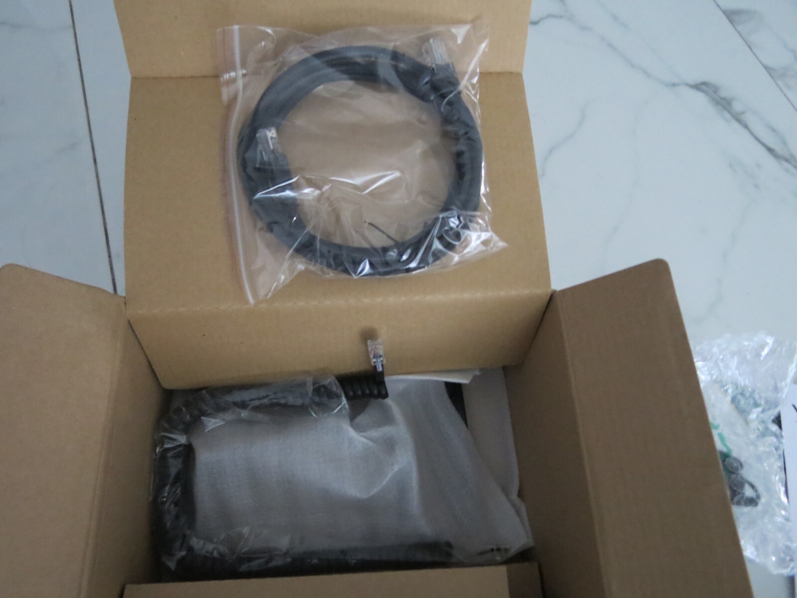 New Yealink SIP-T20P Two Line IP Enterprise HD Phone Open Box