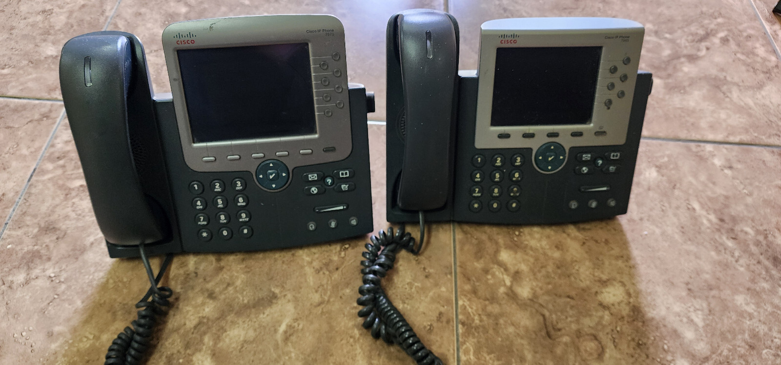 Cisco CP-7975G and 7965 VoIP Color LCD Phones SCCP OR SIP