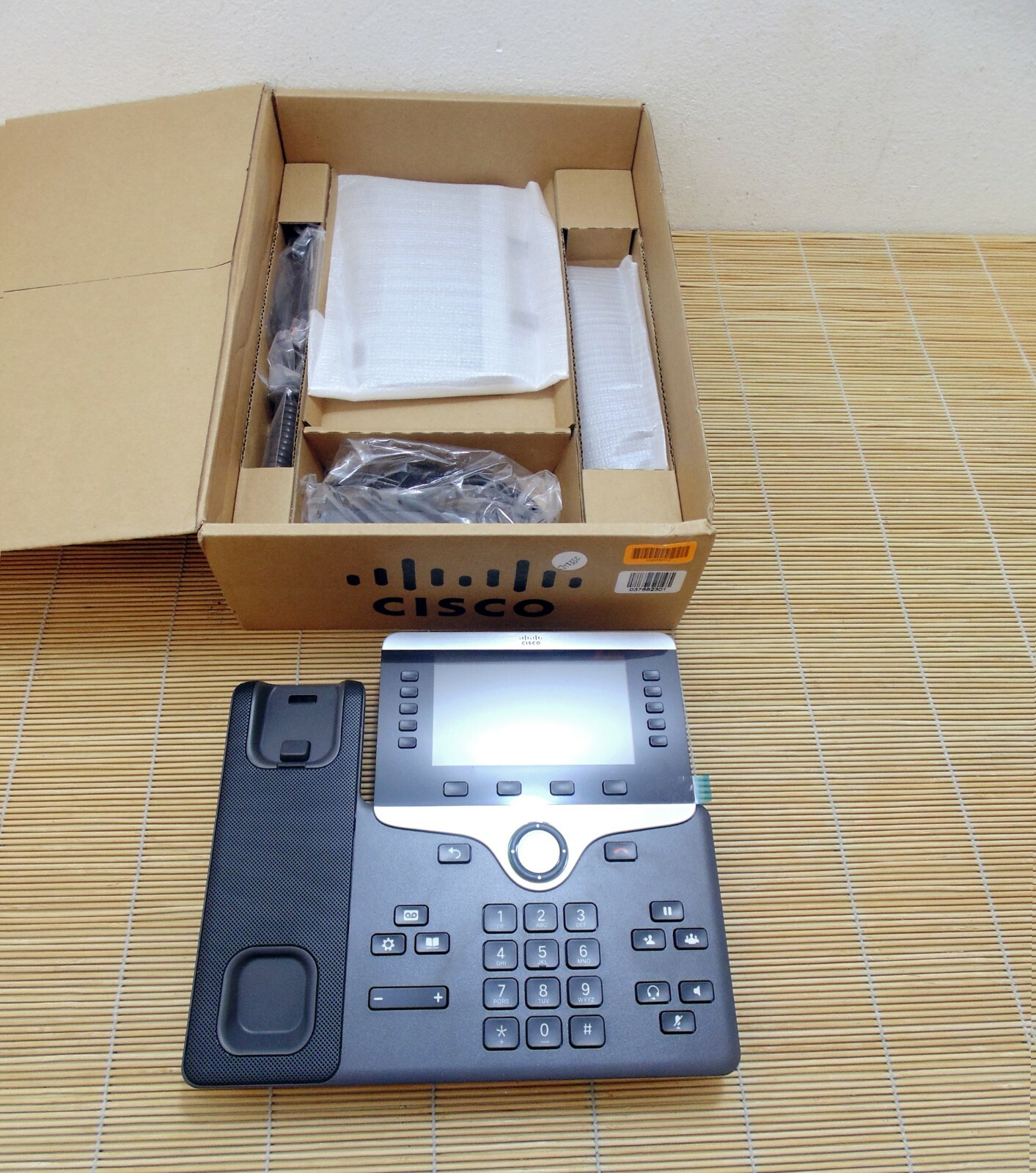 New Cisco CP-8861-3PCC-K9 Multiplatform Phone Firmware New Other