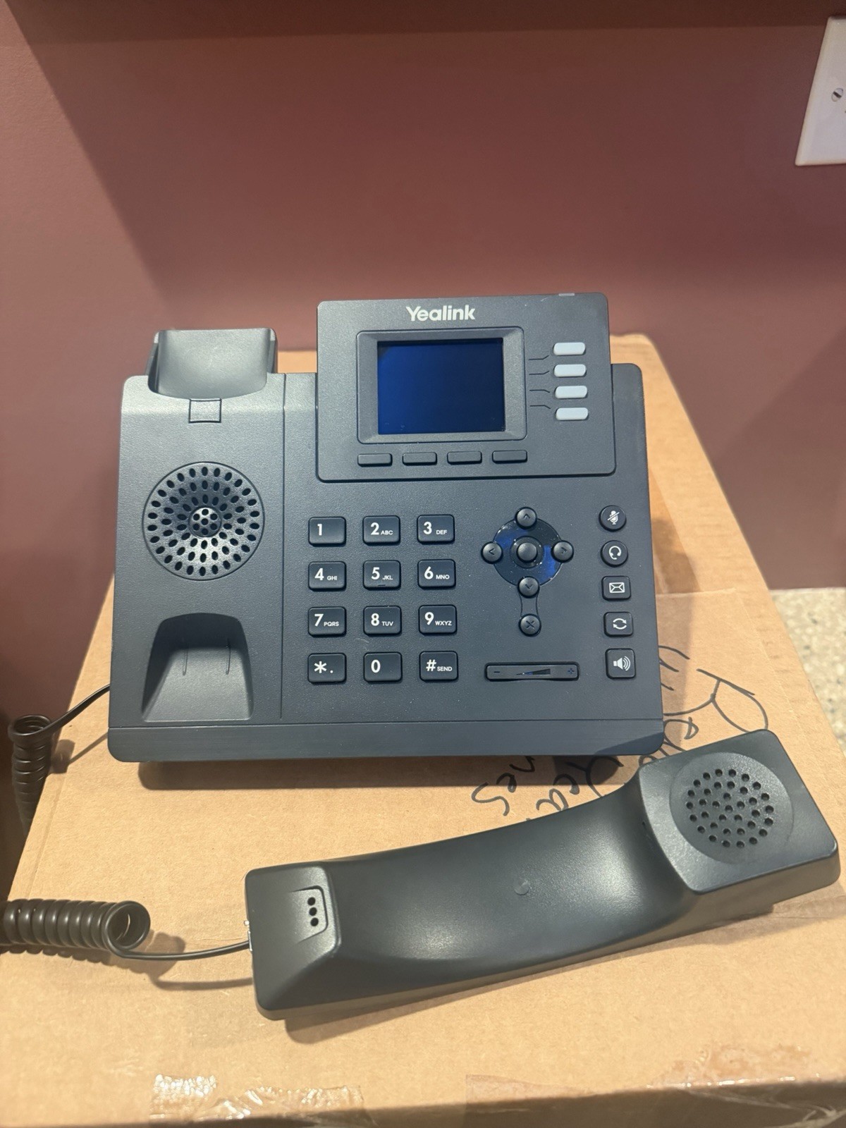 Yealink SIP-T33G 4-Line Corded VoIP IP Phone Wideband Audio Ethernet Black