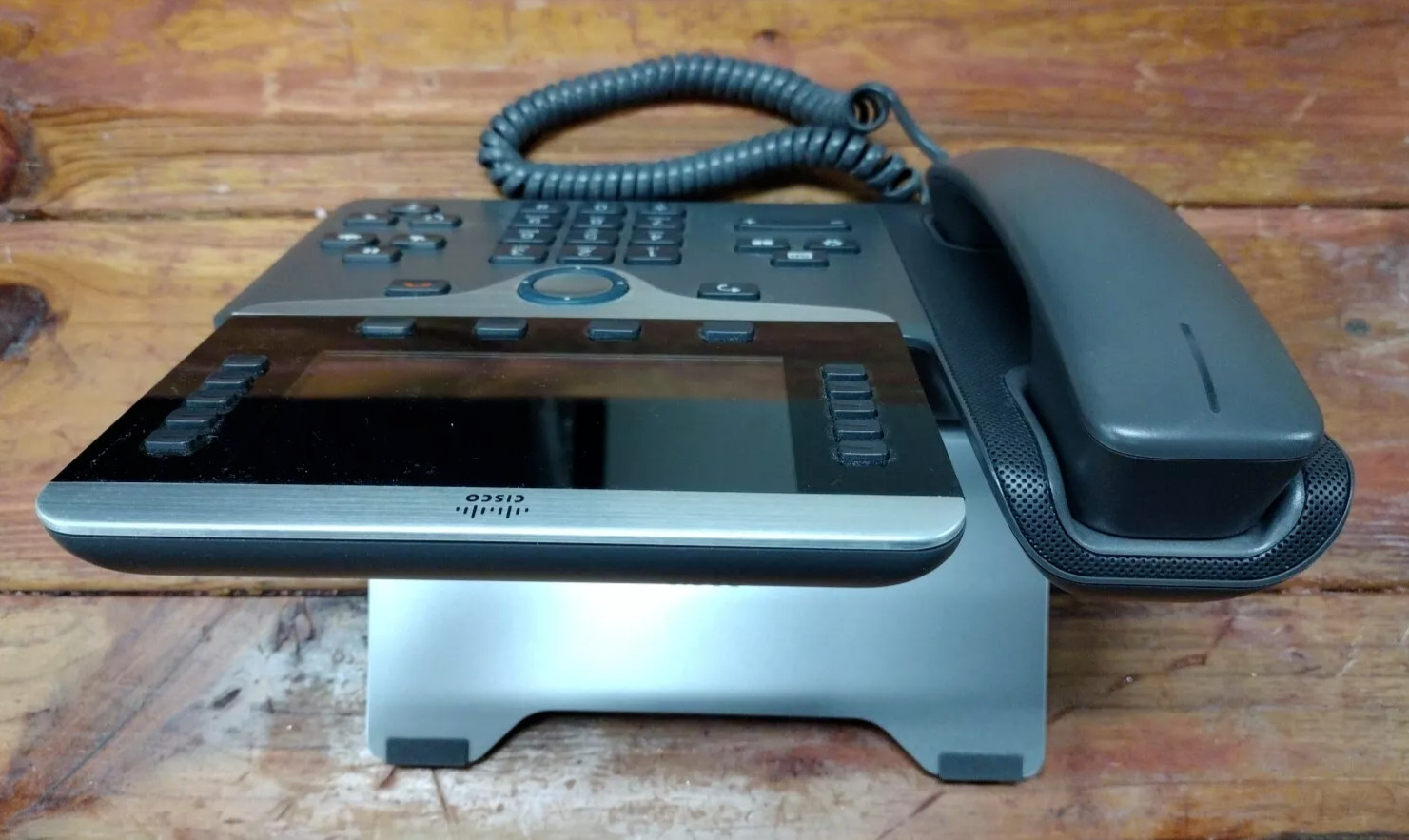 Cisco CP8841 5 Line Widescreen VoIP Business IP PoE Office Desktop Phone & Stand