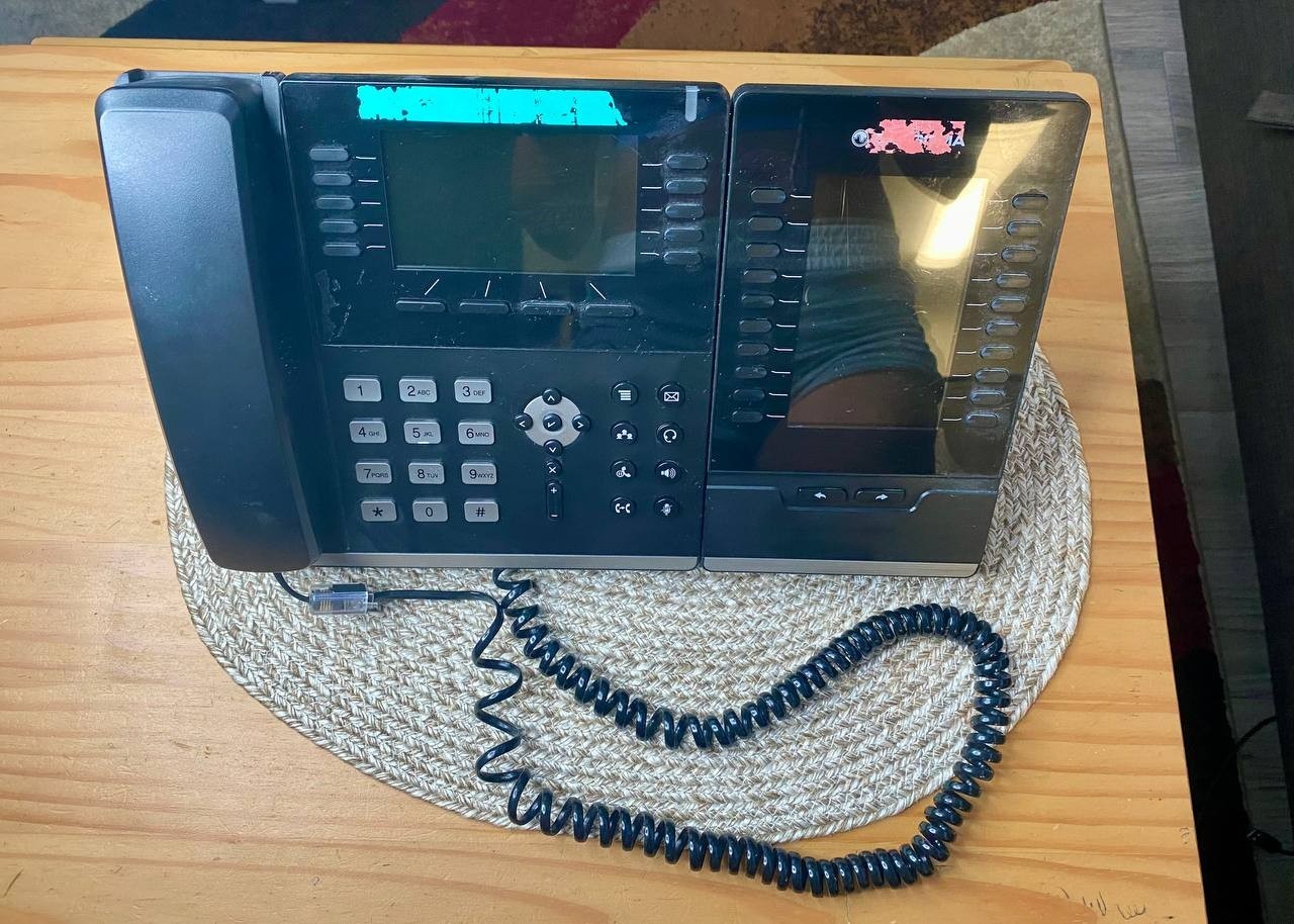 Sangoma S705 IP Phone + EXP100 Expansion Module Sidecar VoIP Office Phone – Work