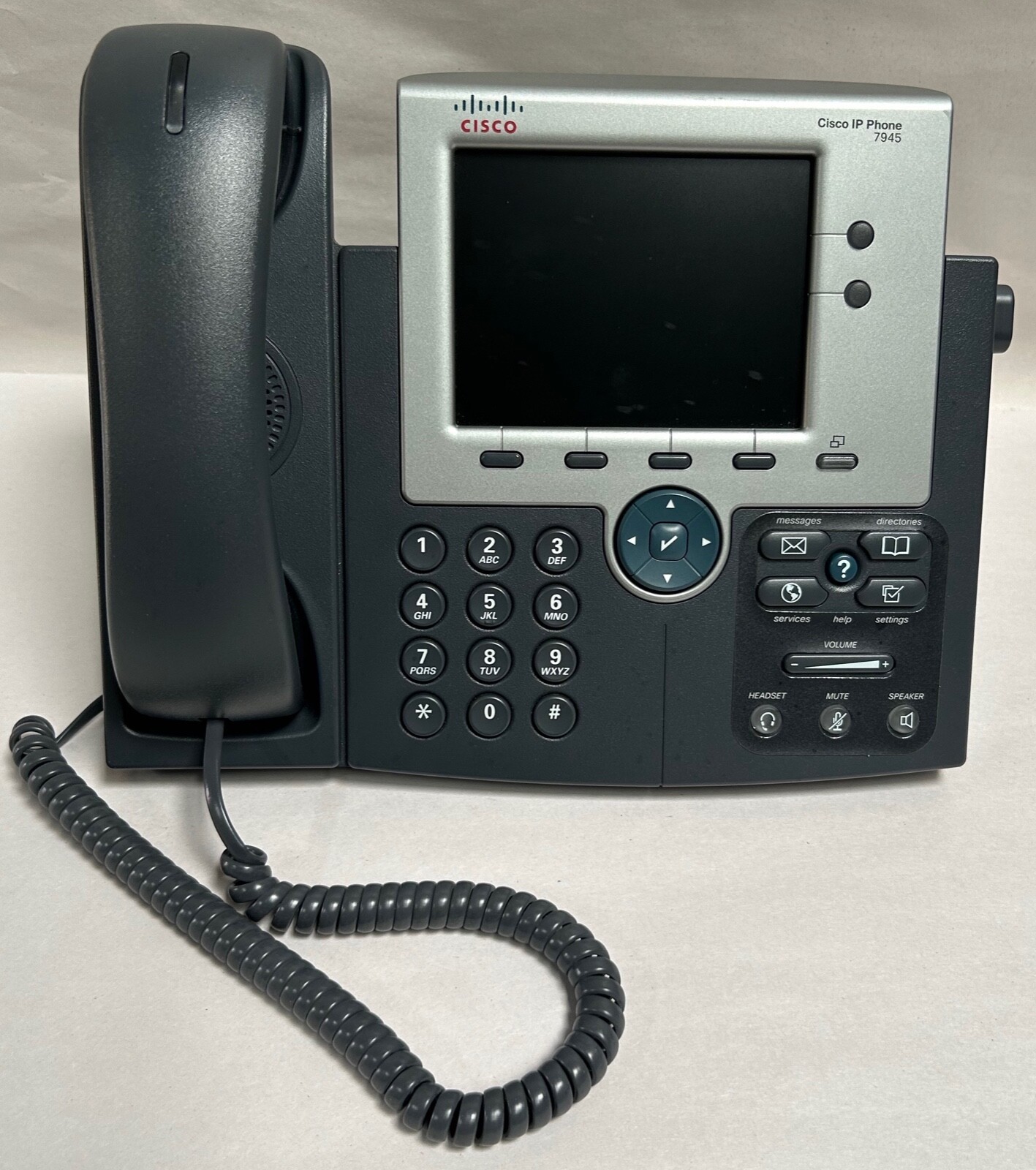 UNUSED Cisco Model CP-7945G Business IP Phone w/ Stand and Handset (A7)