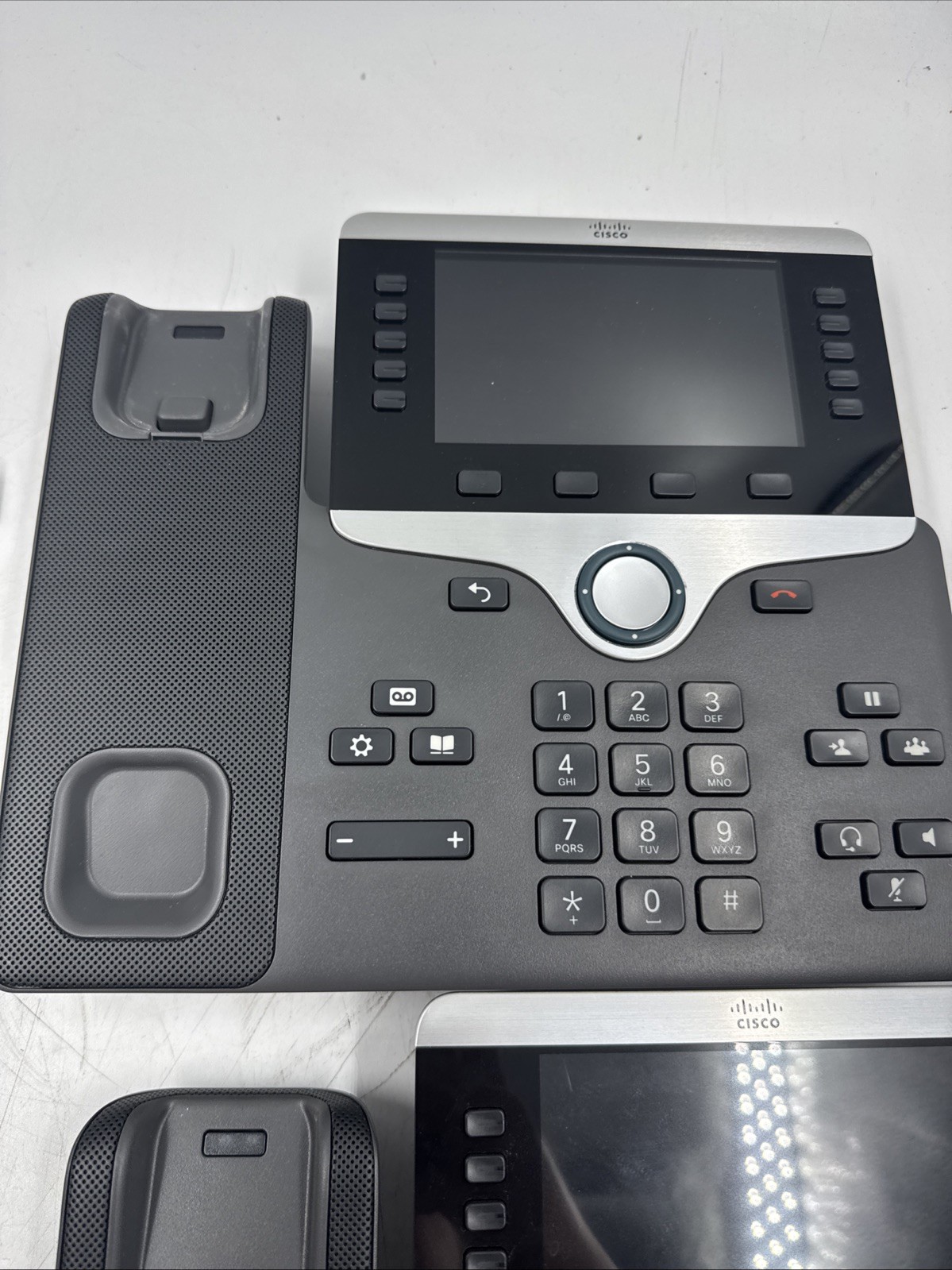 lot of 2 Cisco CP-8851-K9 Wall Mountable IP Phone