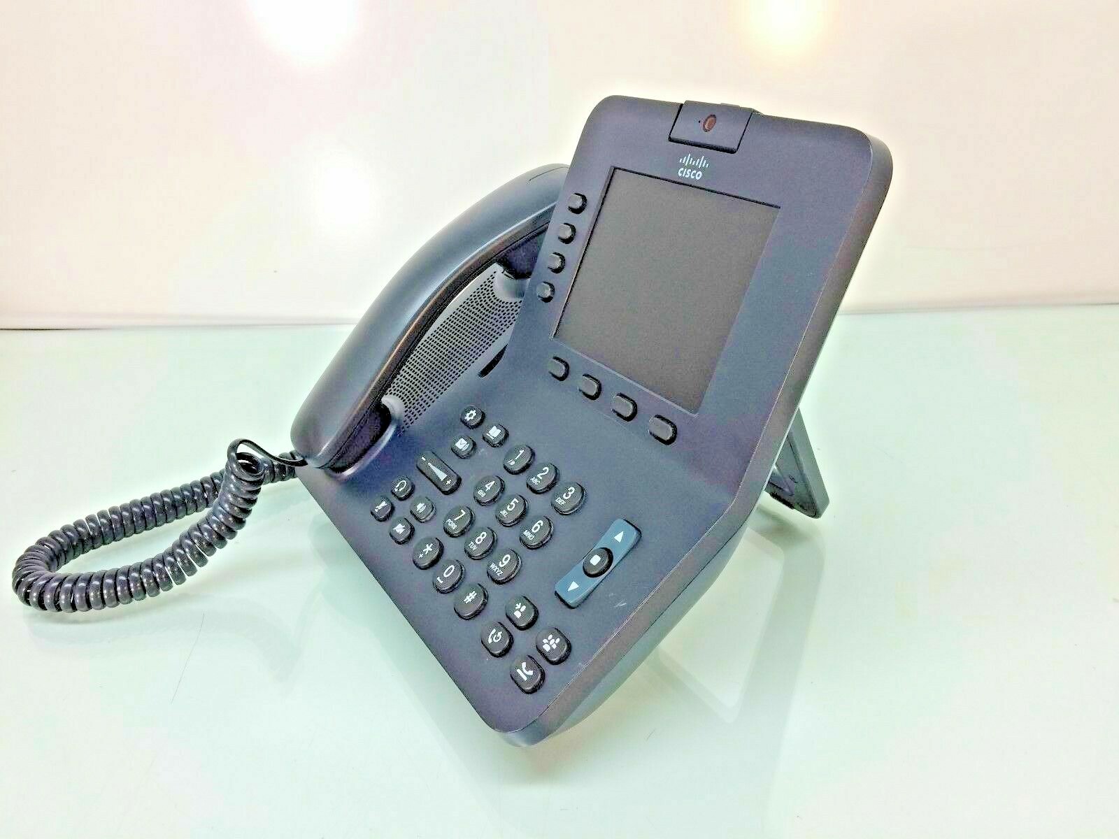 Cisco CP-8945-K9 IP Video Conference Phone w/ Stand, Handset, Cable