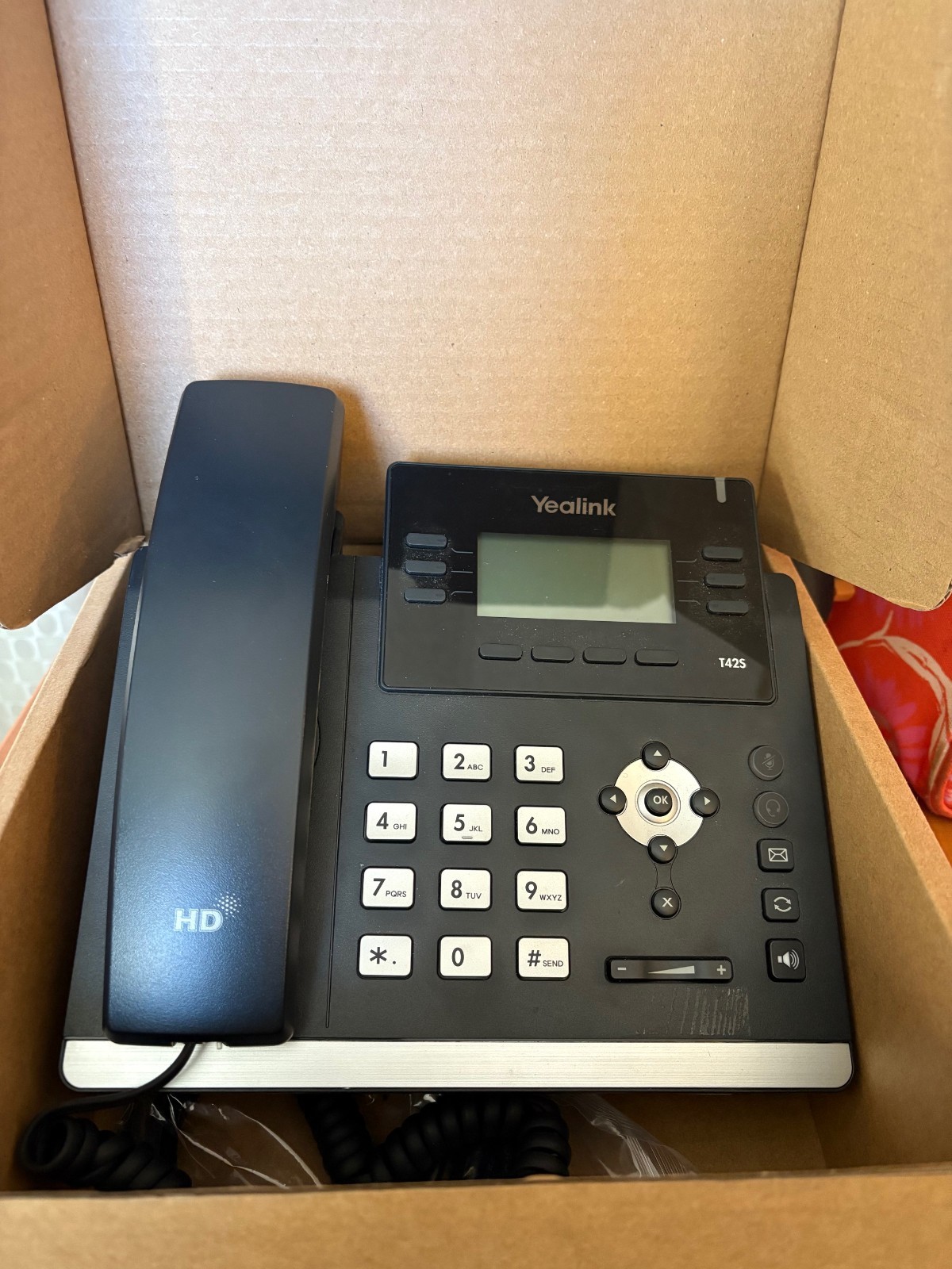13 Used Yealink SIP-T42S Corded IP Phones in Black
